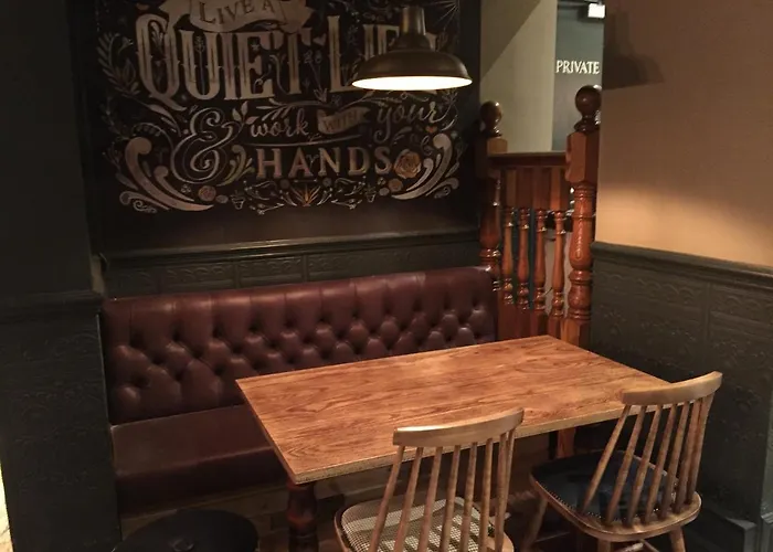 The Crafty Cow 2* Bristol